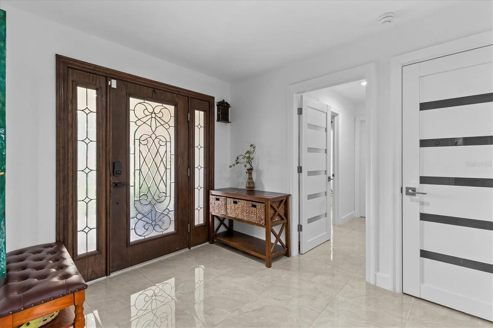 5914 LA ROSA LN