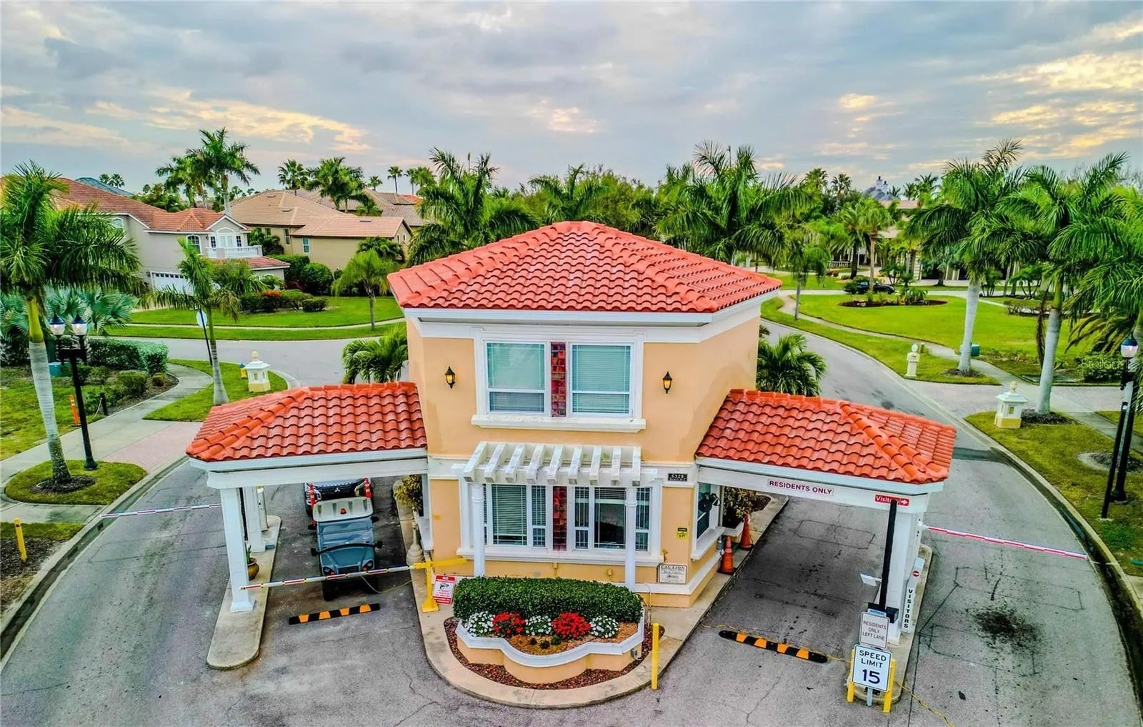 5914 LA ROSA LN