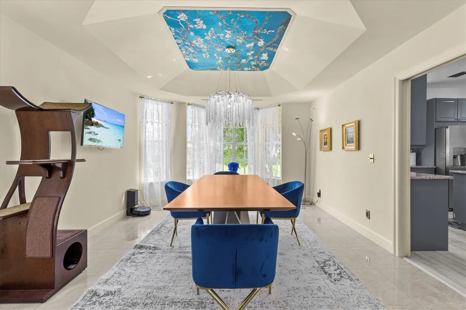5914 LA ROSA LN