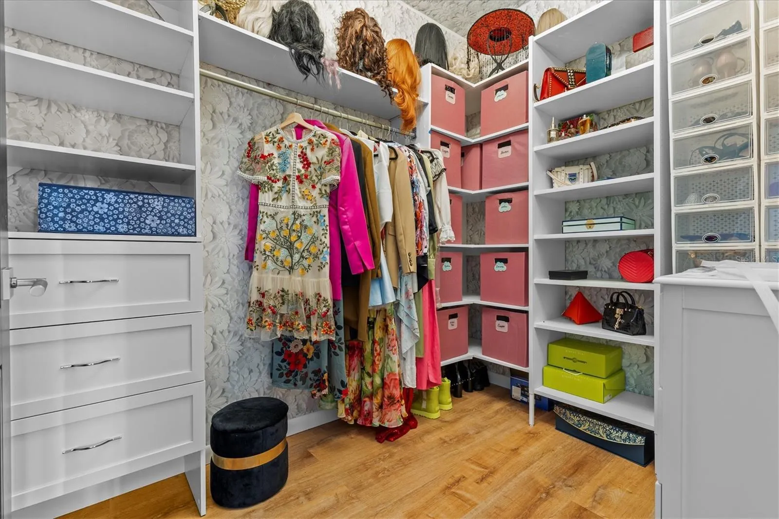 5914 LA ROSA LN