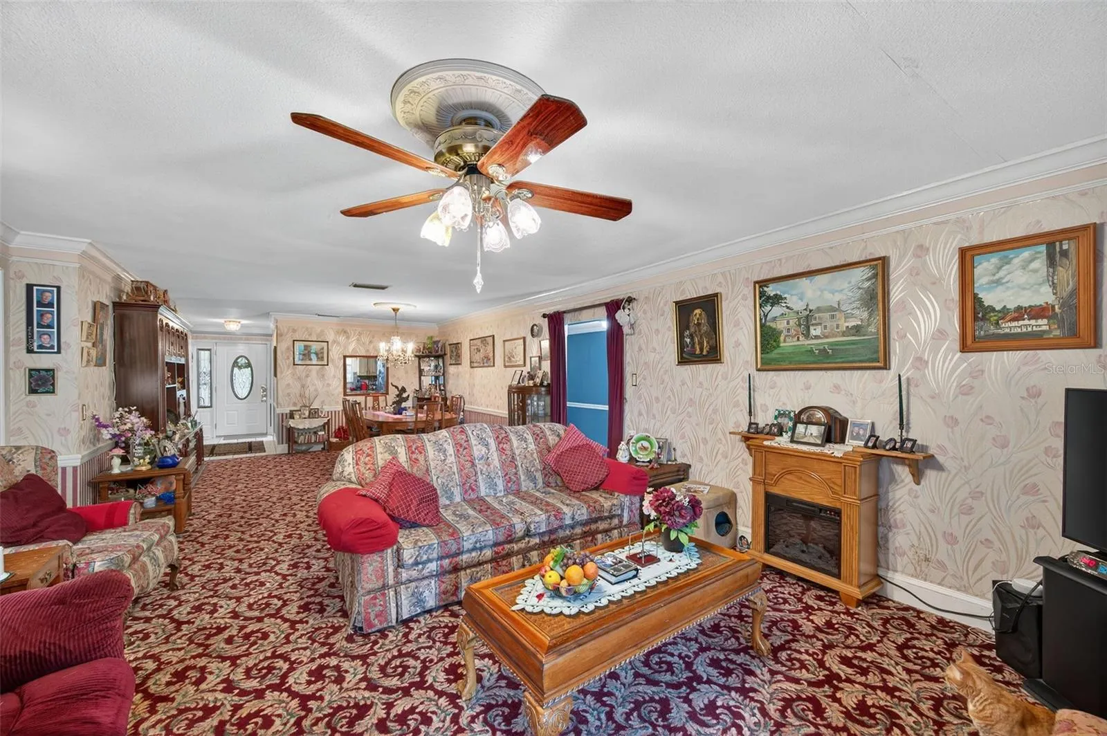 146 VELMA DR W