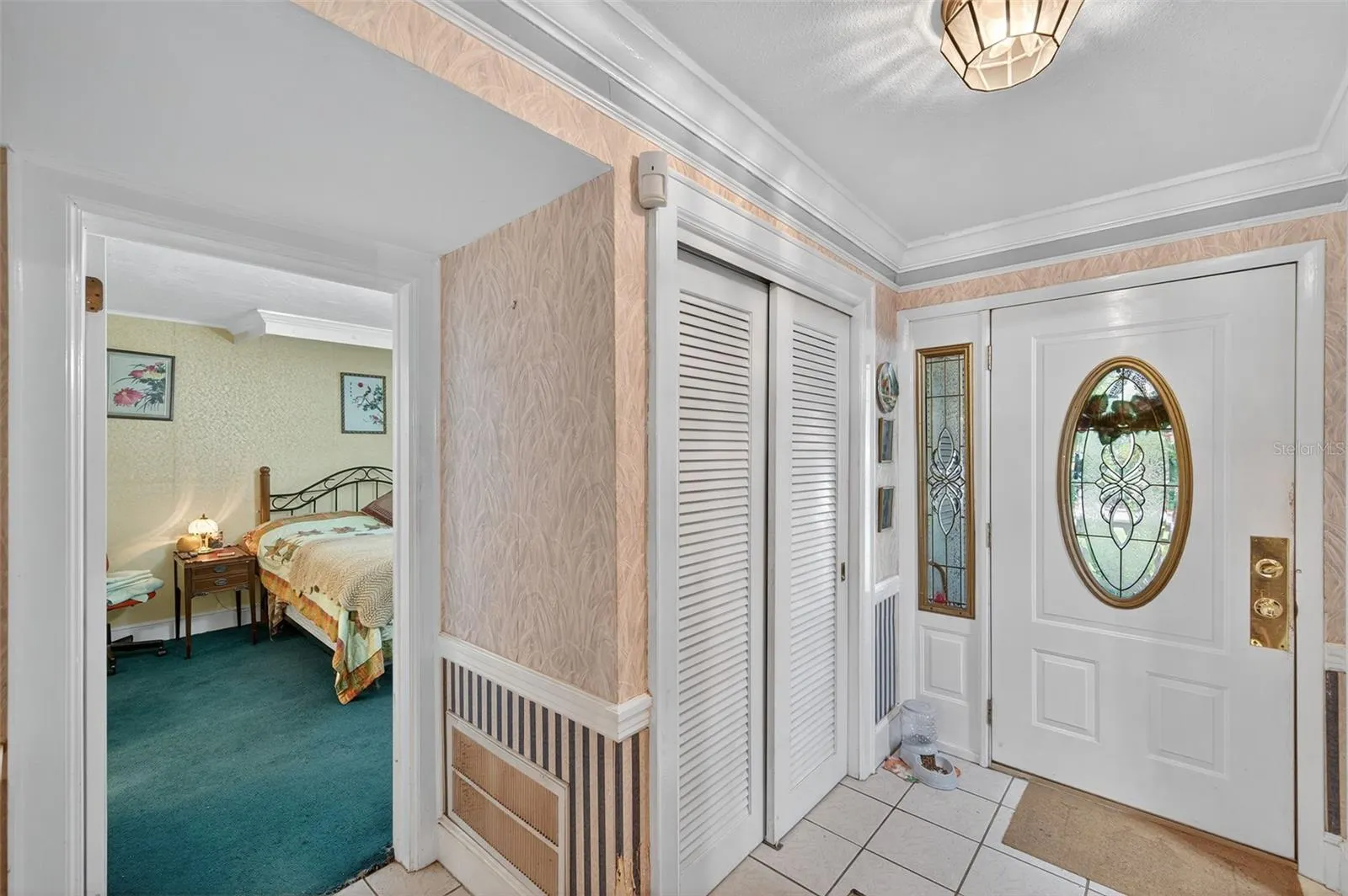 146 VELMA DR W