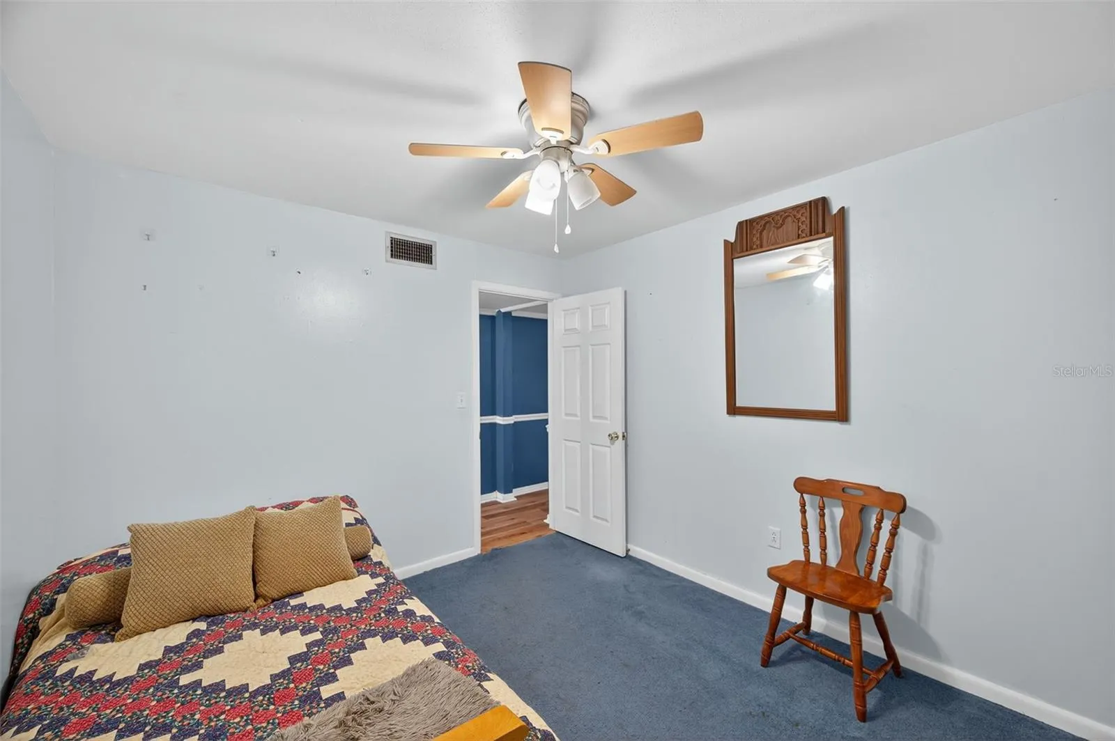 146 VELMA DR W