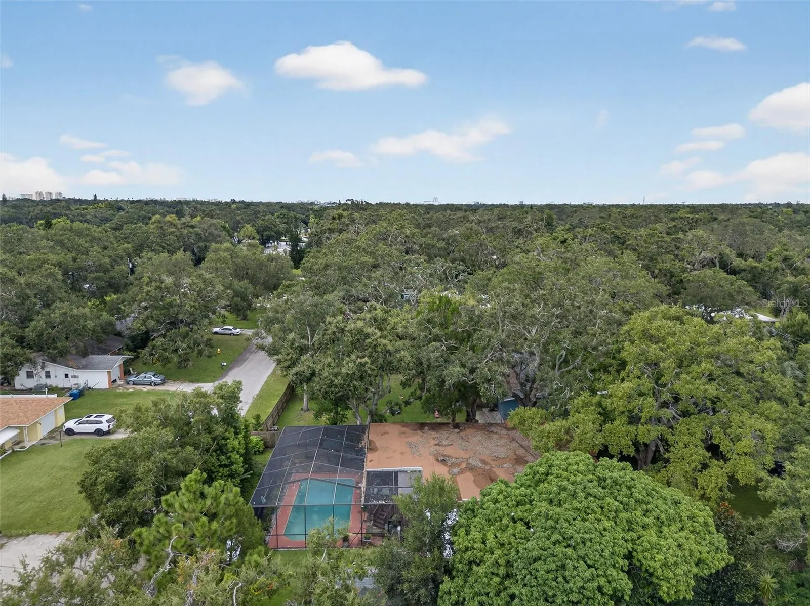 146 VELMA DR W