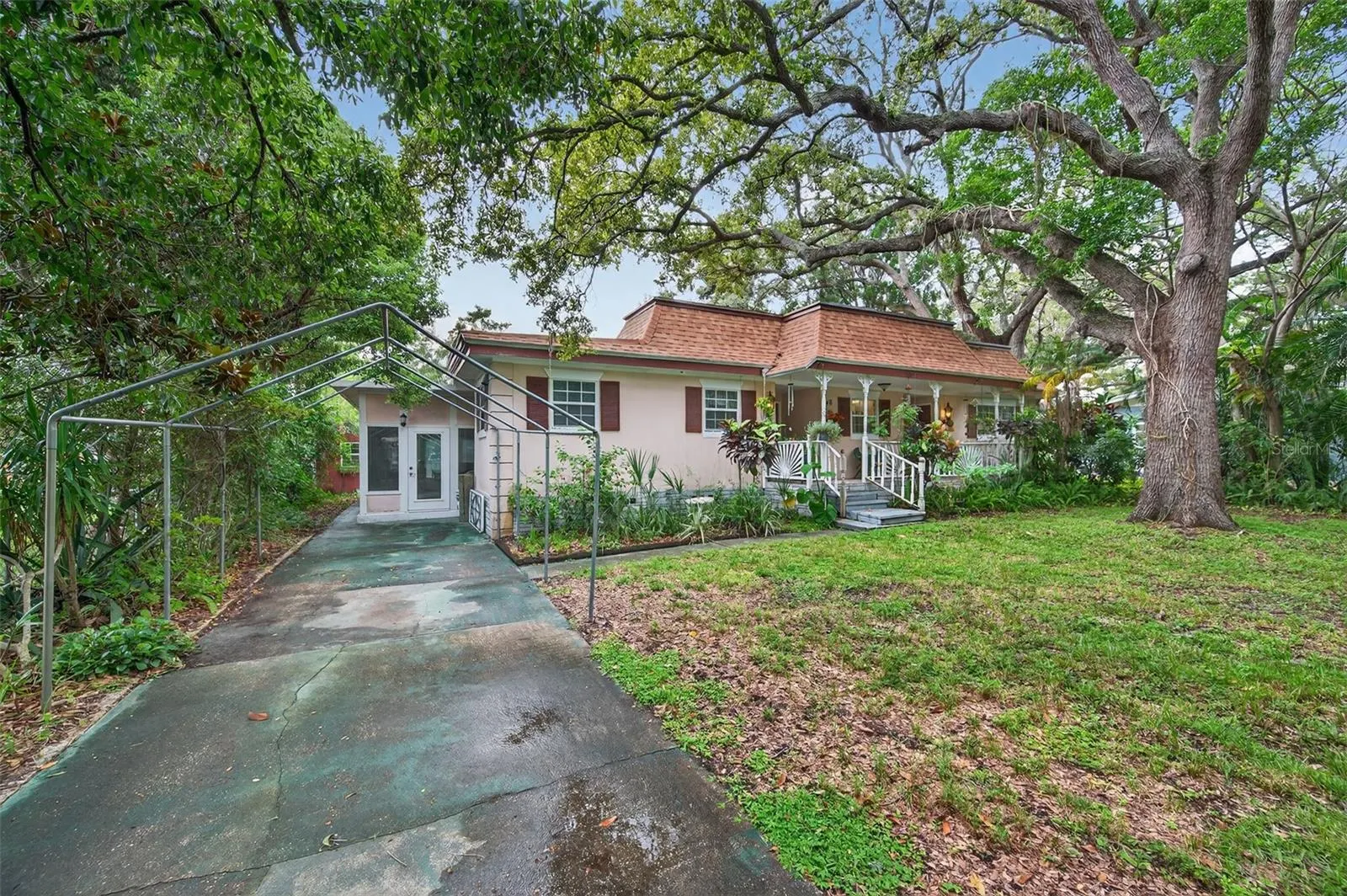 146 VELMA DR W