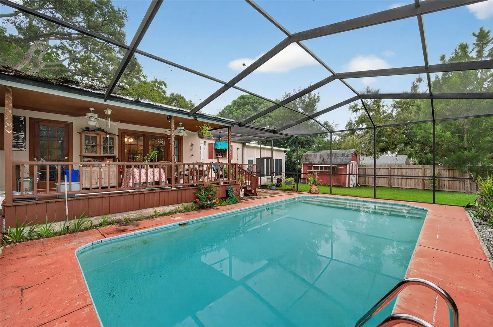 146 VELMA DR W