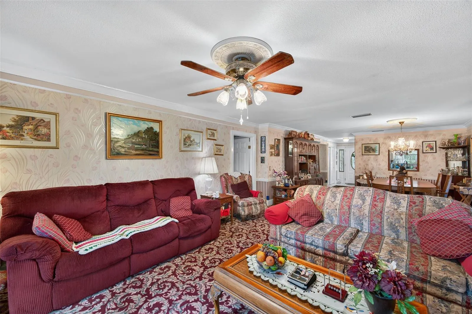 146 VELMA DR W
