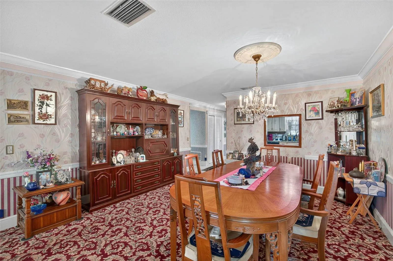 146 VELMA DR W