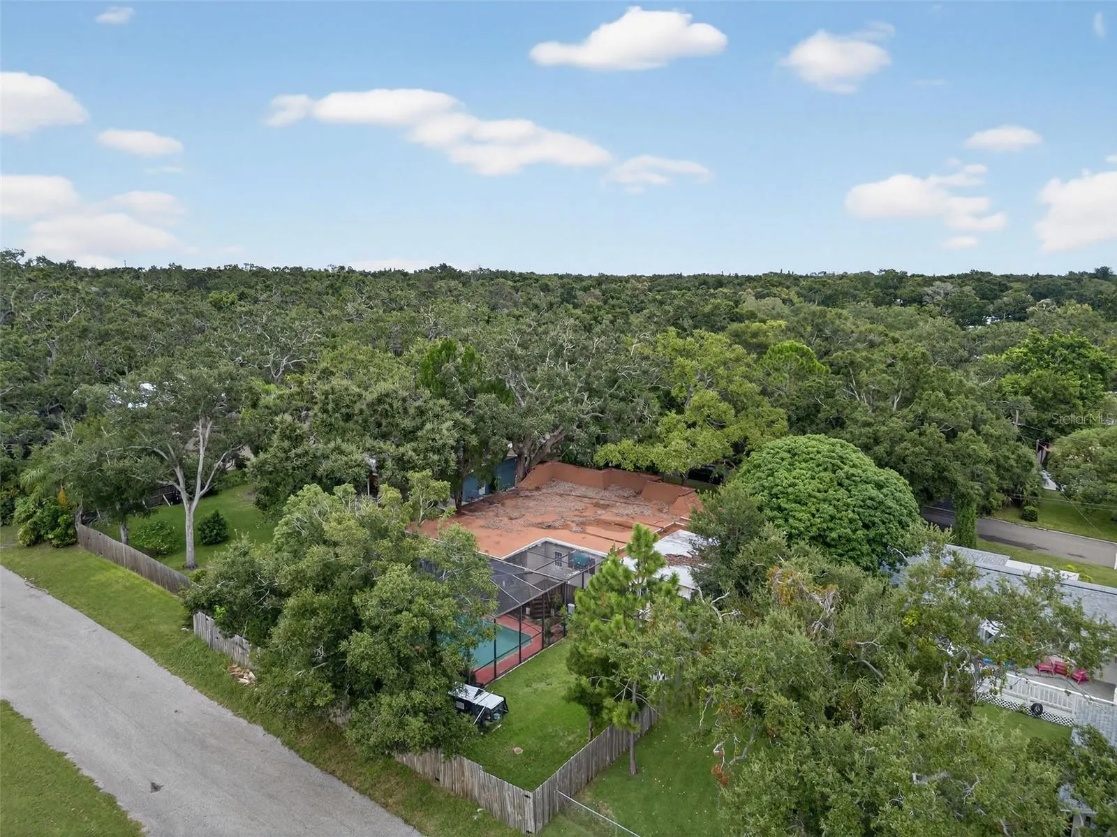 146 VELMA DR W