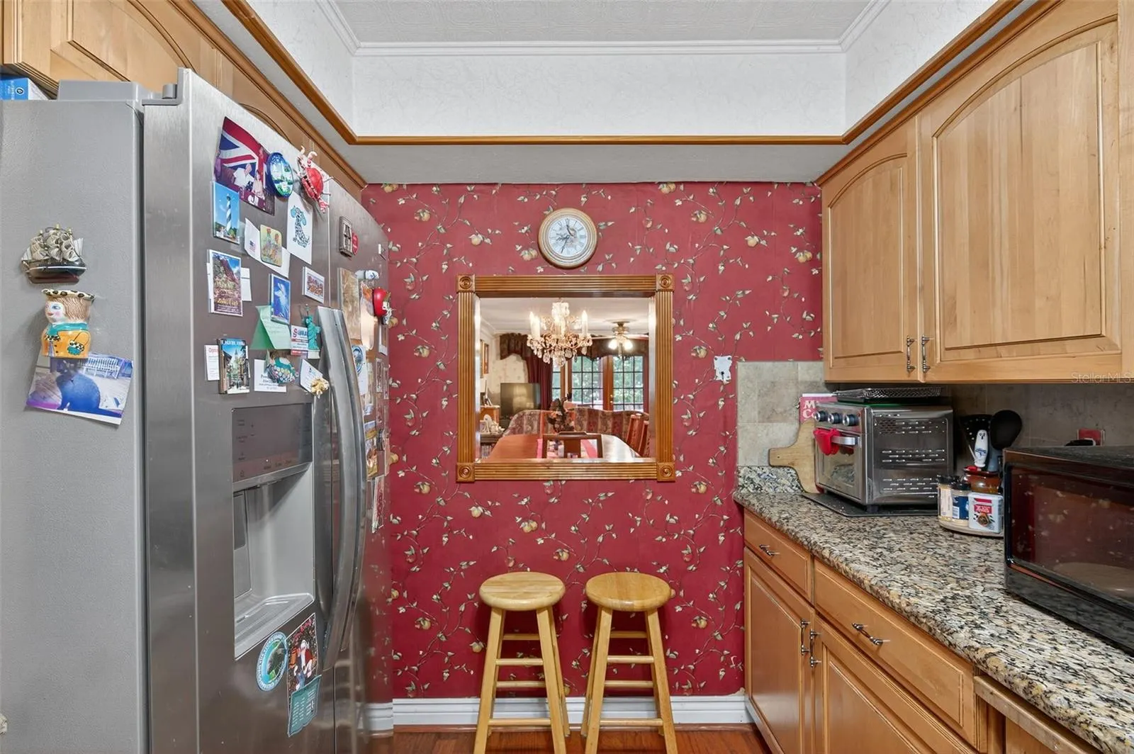 146 VELMA DR W