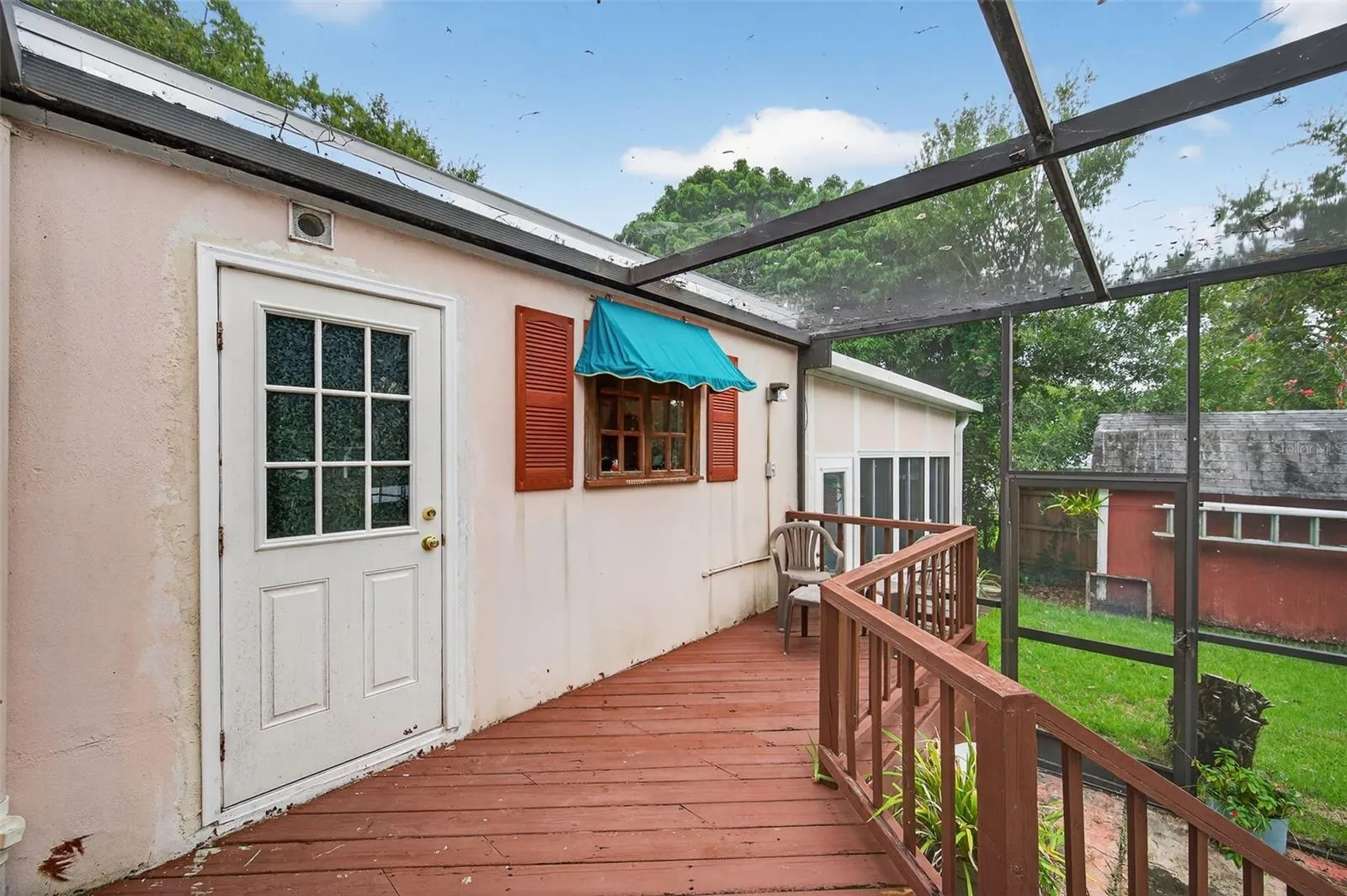 146 VELMA DR W