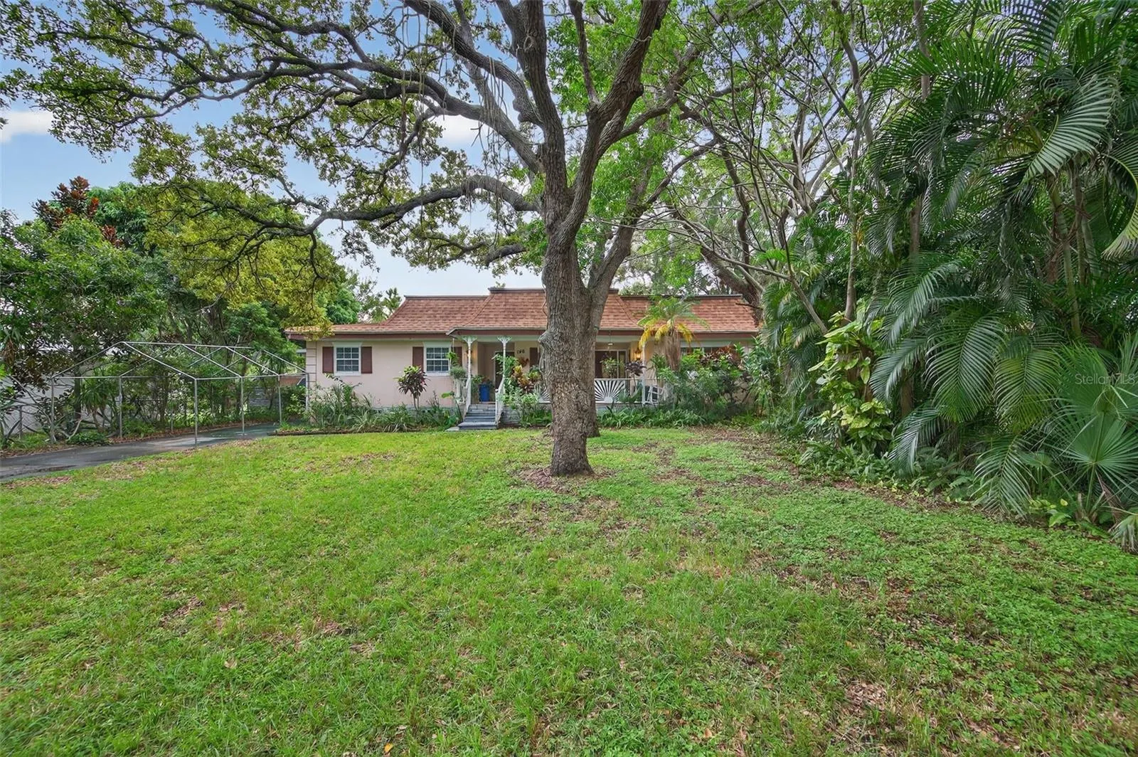 146 VELMA DR W