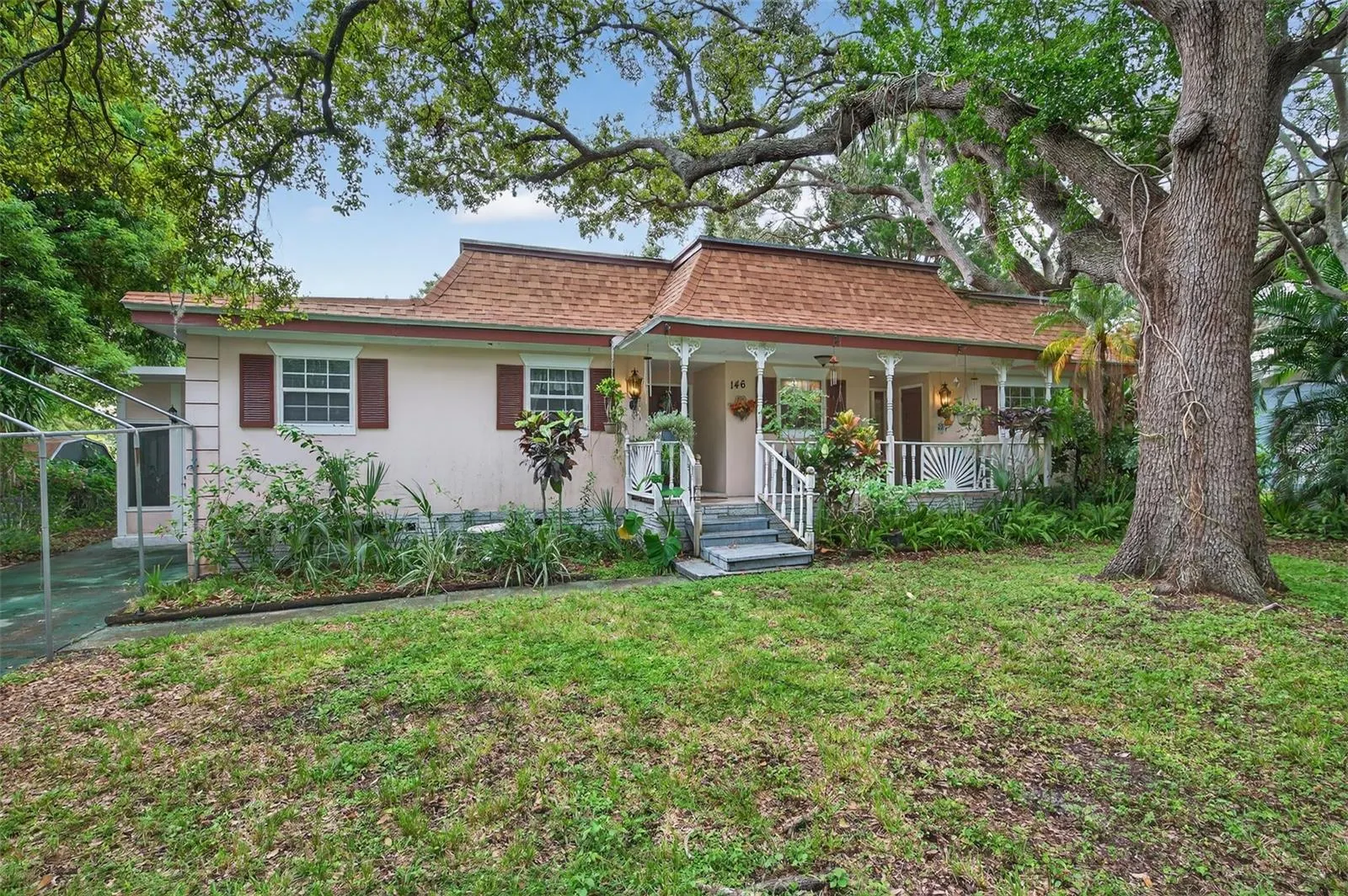 146 VELMA DR W