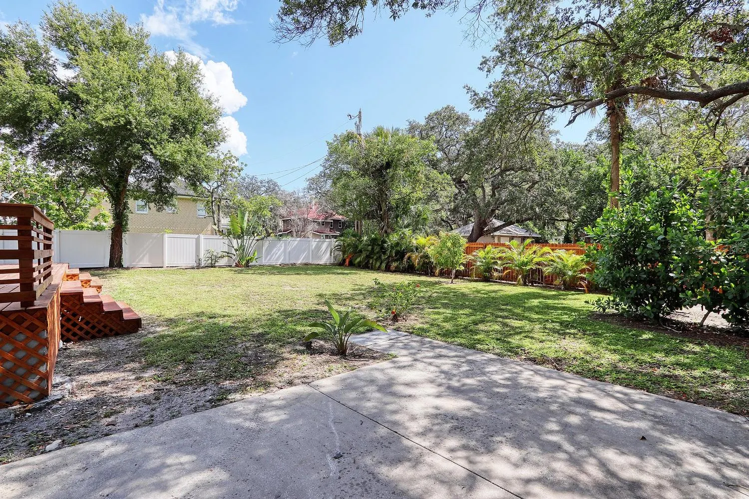 2230 TRELAIN DR S