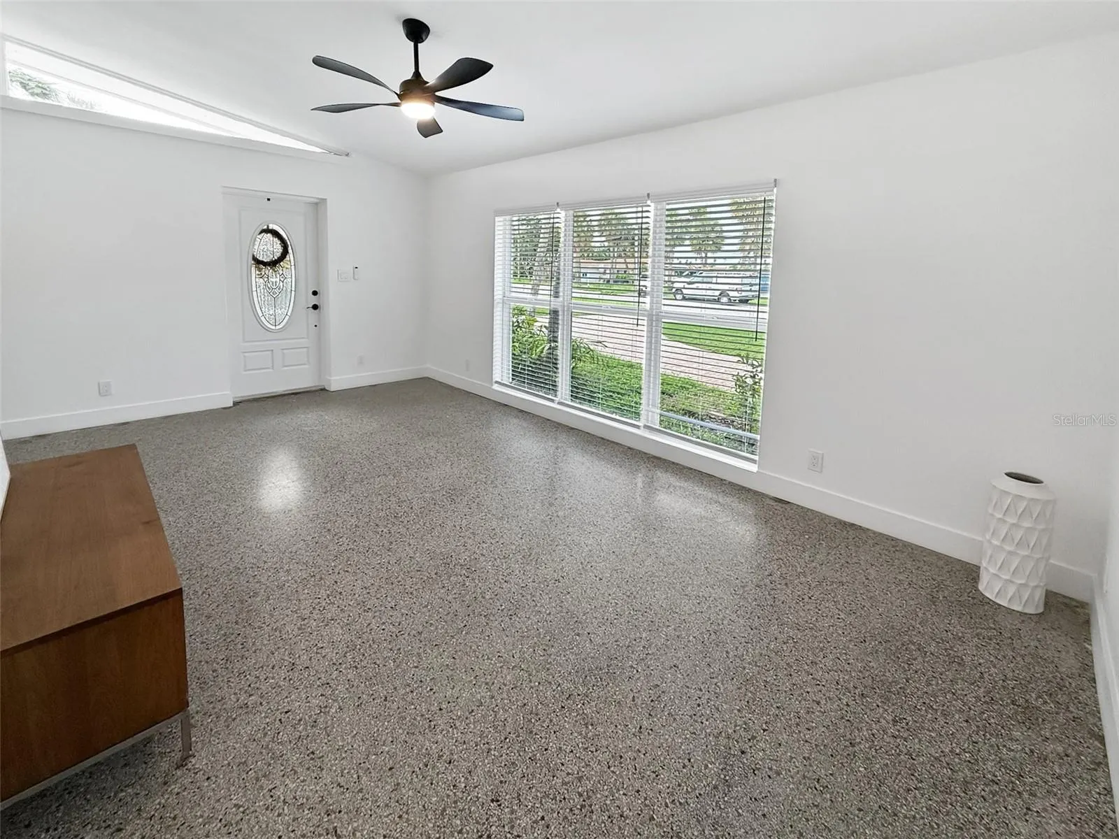 3903 BELLE VISTA DR E