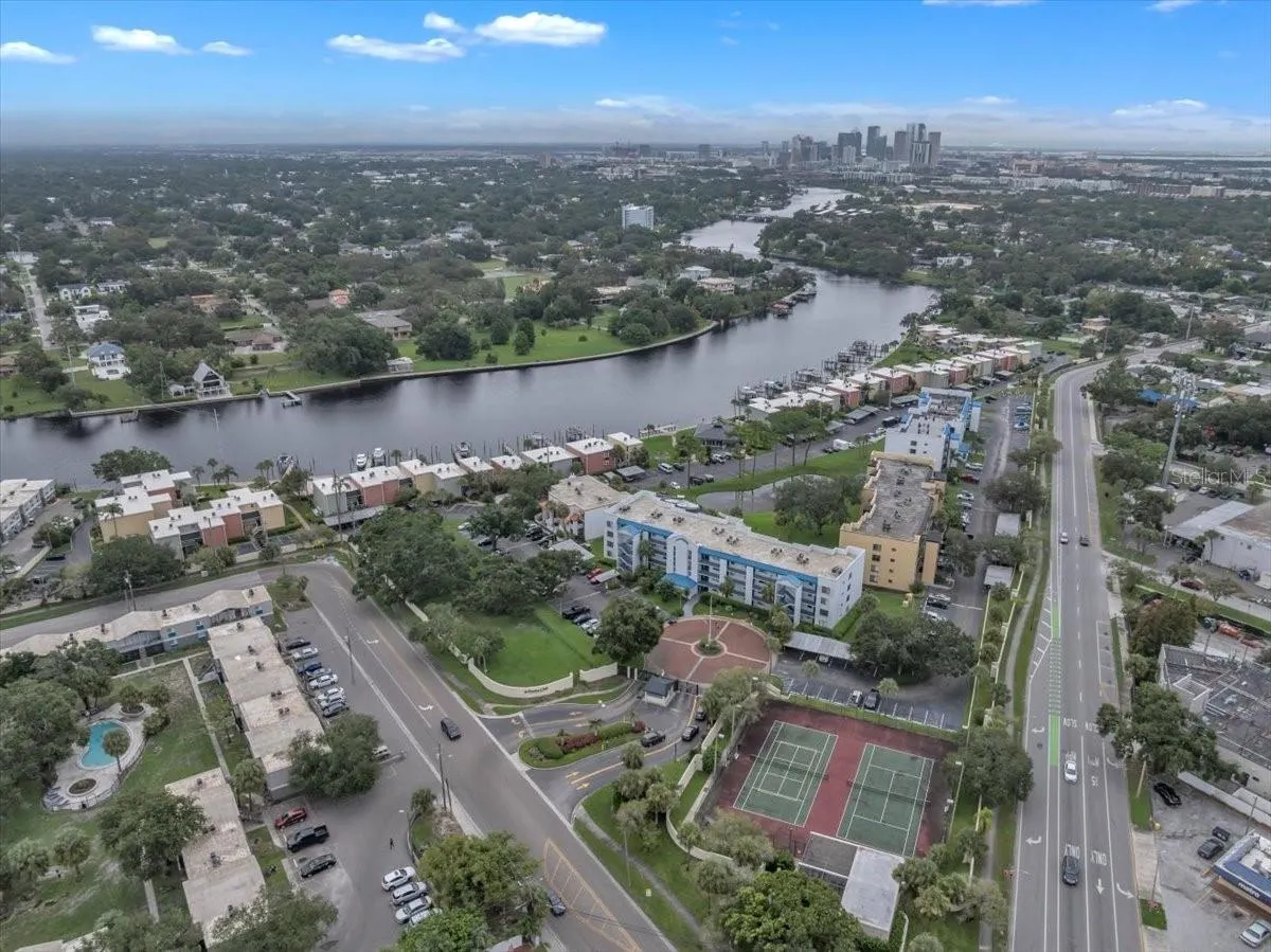2424 W TAMPA BAY BLVD #H106, #H106