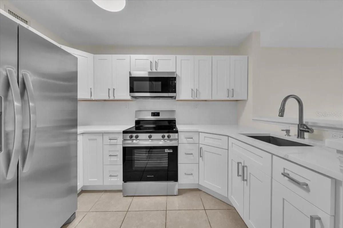 2424 W TAMPA BAY BLVD #H106, #H106