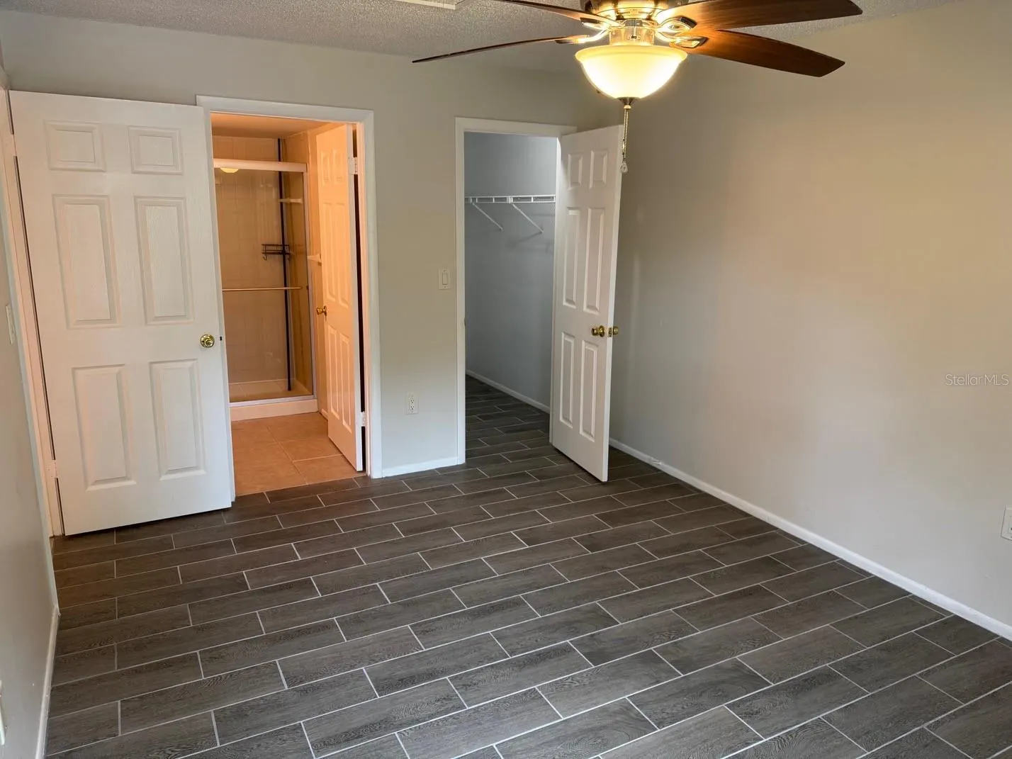 3455 COUNTRYSIDE BLVD #15, #15