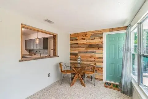 10911 CHEROKEE DR