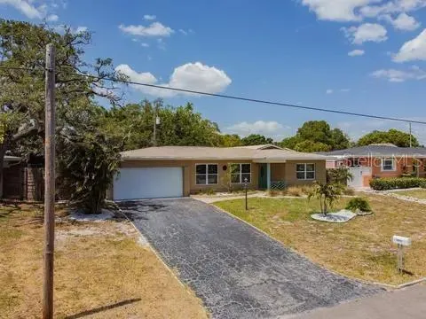 10911 CHEROKEE DR