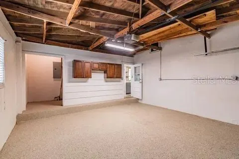 10911 CHEROKEE DR