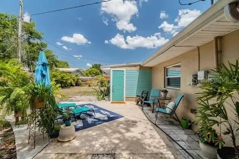 10911 CHEROKEE DR