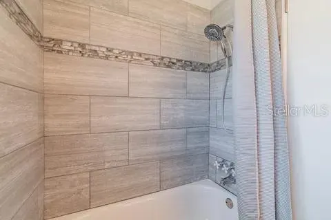10911 CHEROKEE DR