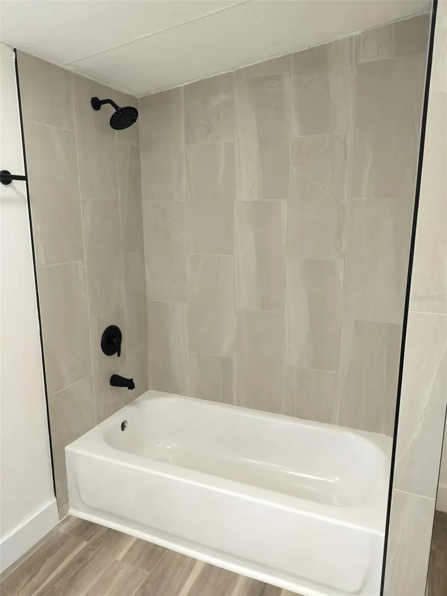 7232 DOVE MEADOW TRL