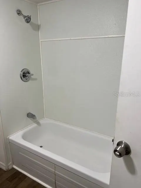 1537 POE RD