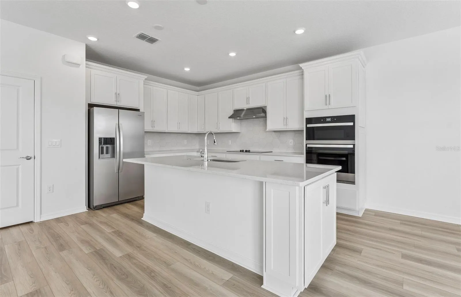 1731 RUBY LN