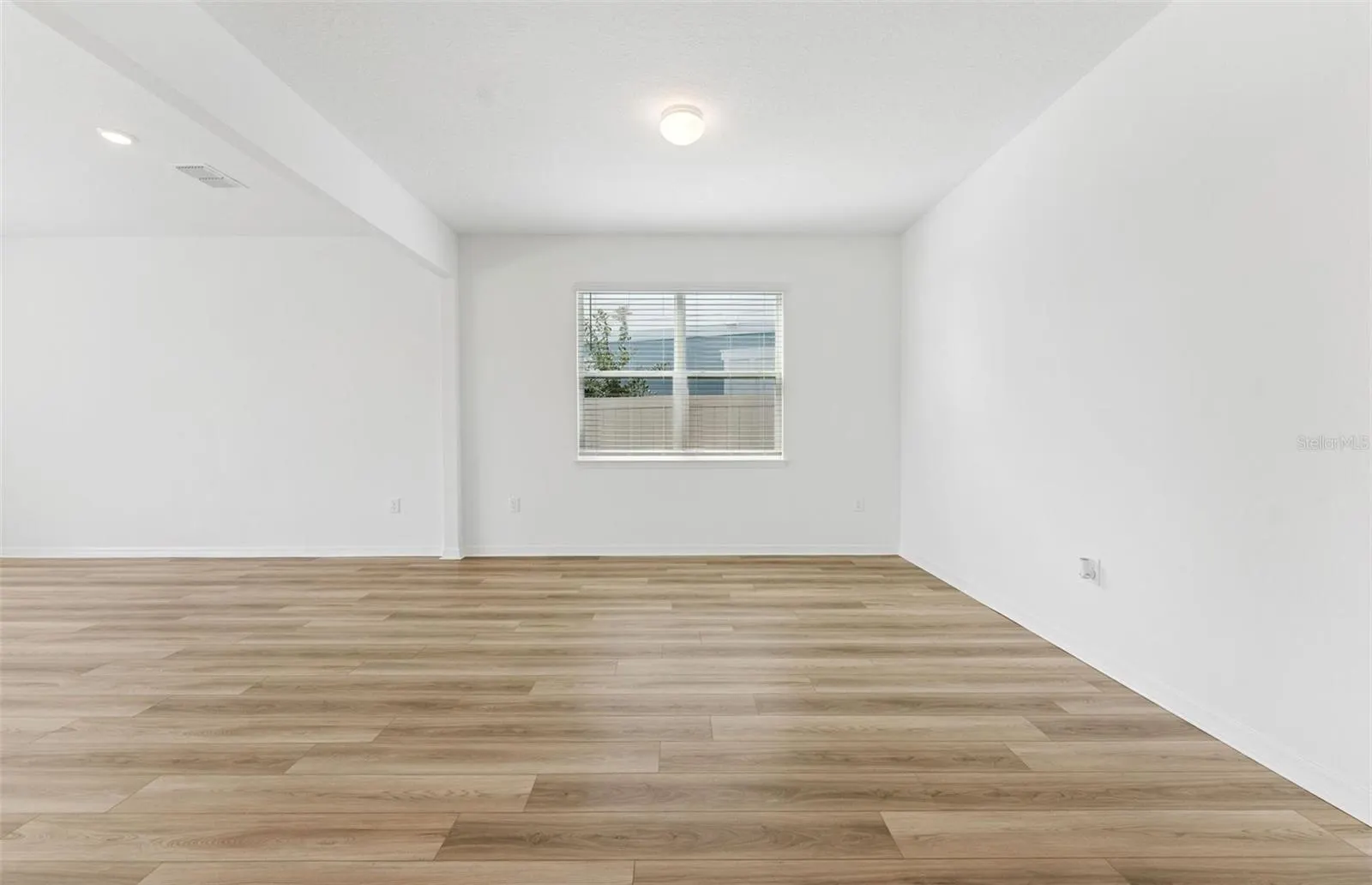 1731 RUBY LN