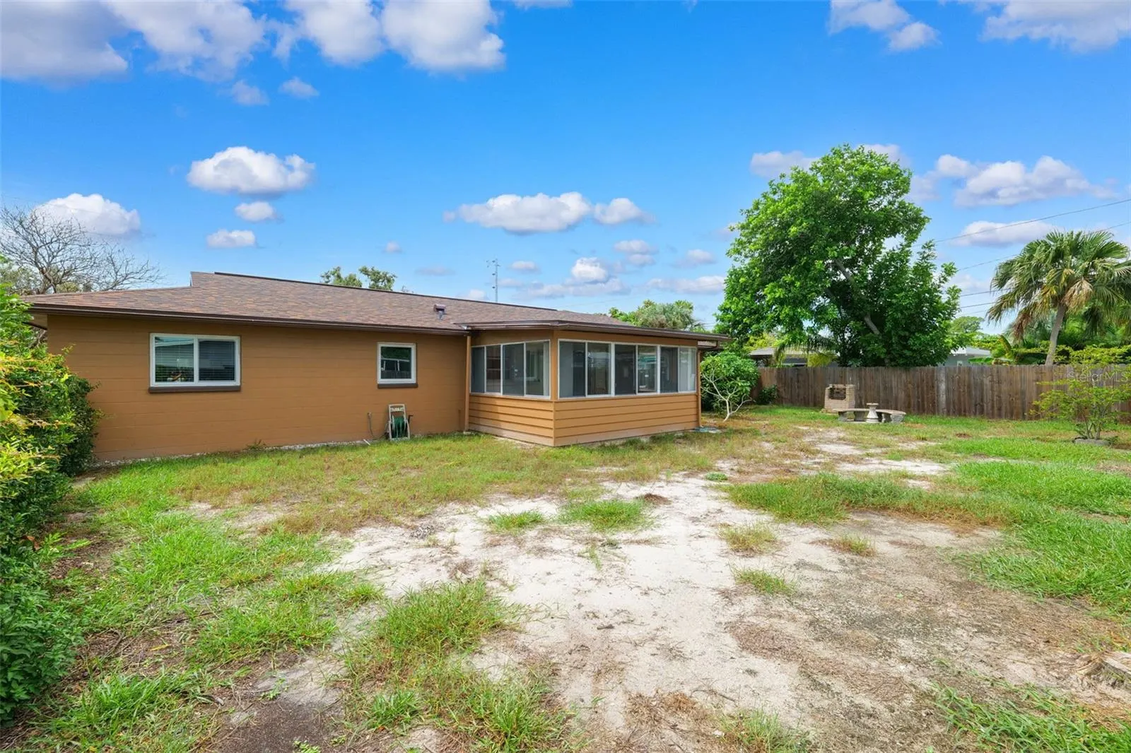 1701 PINELLAS POINT DR S