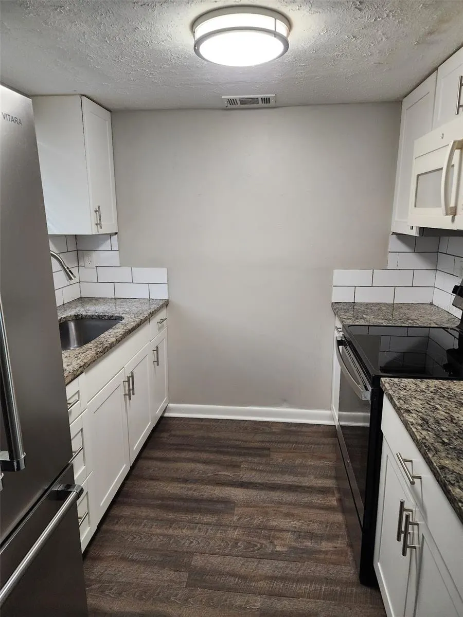 9502 FIELDVIEW CIR