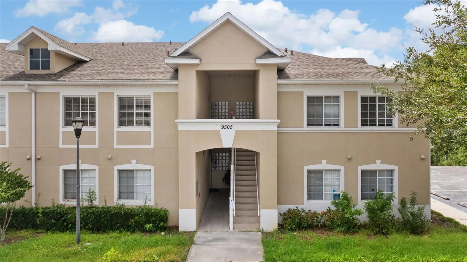 9505 AMBERDALE CT #201, #201