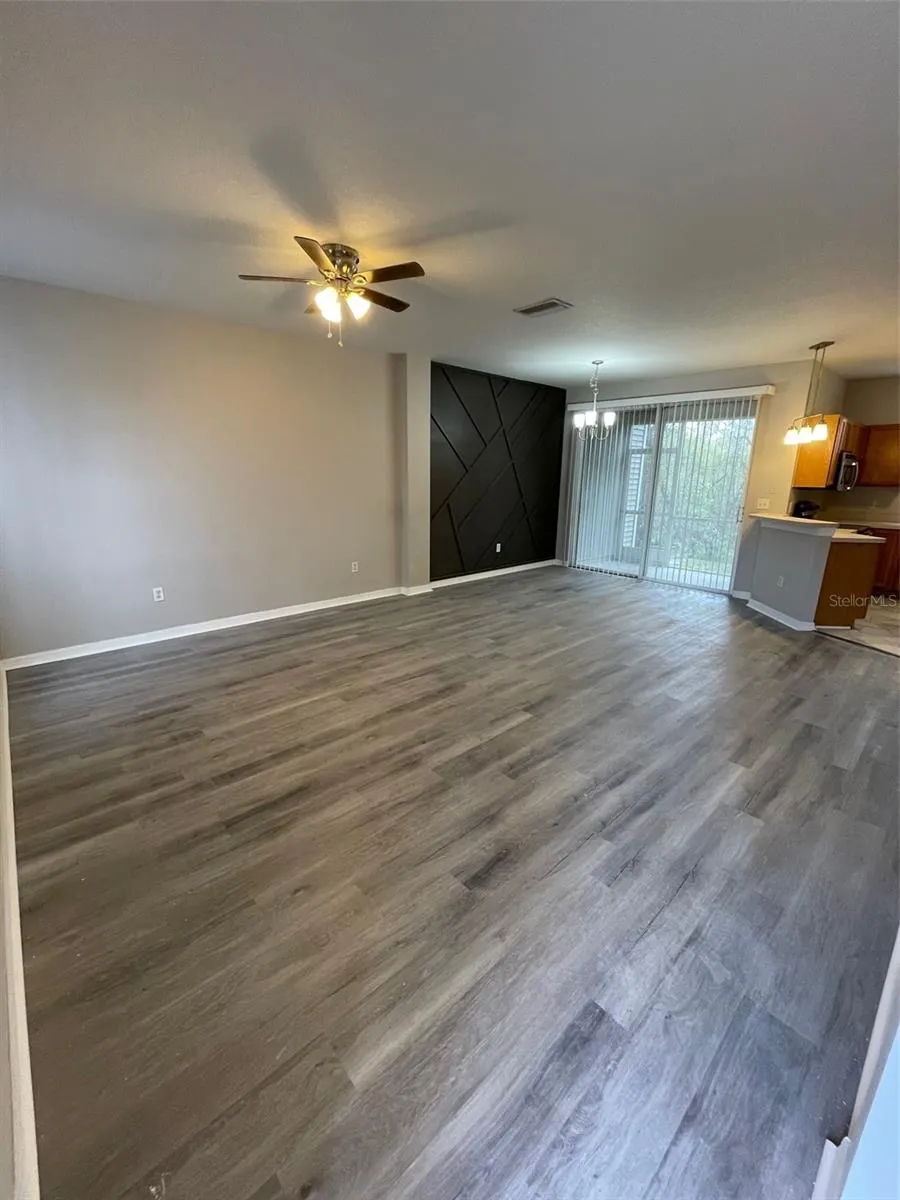 11033 BLACK SWAN CT