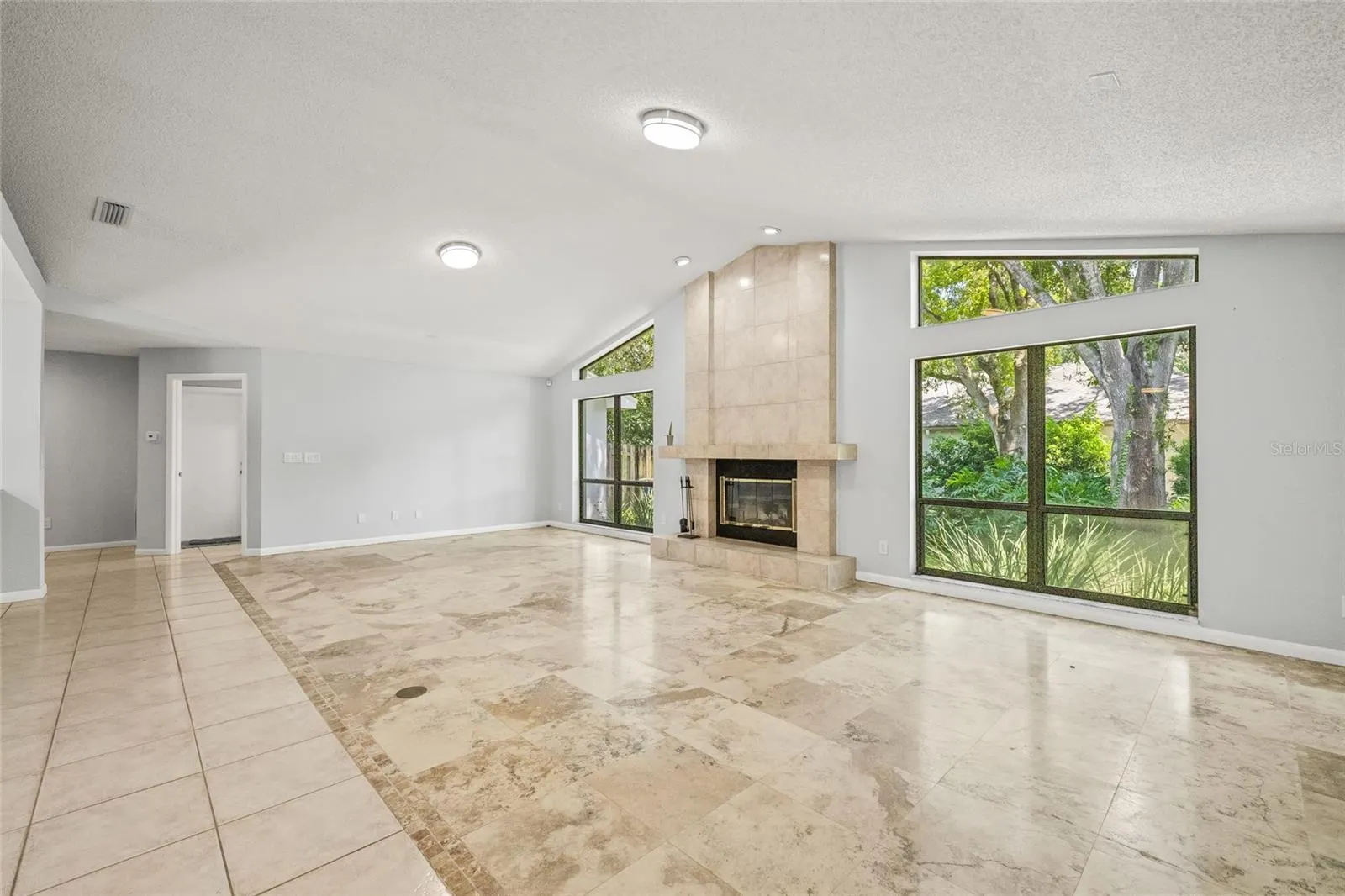 2939 CHANCERY LN