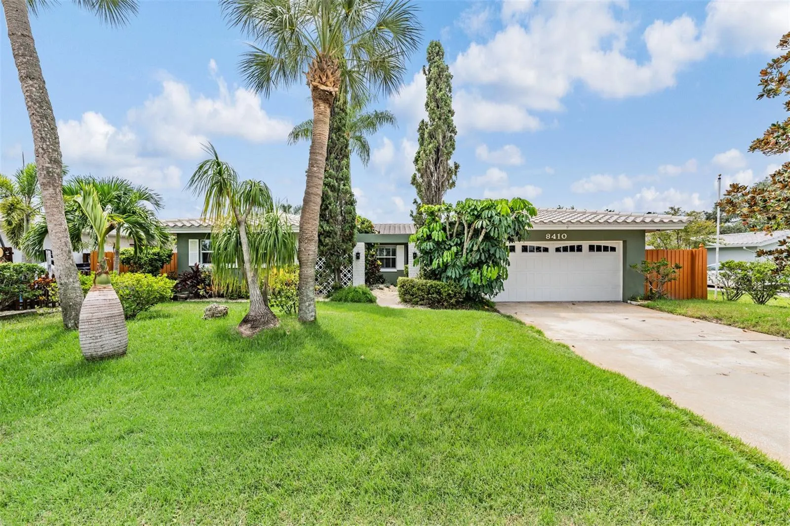 8410 BOULDER PL