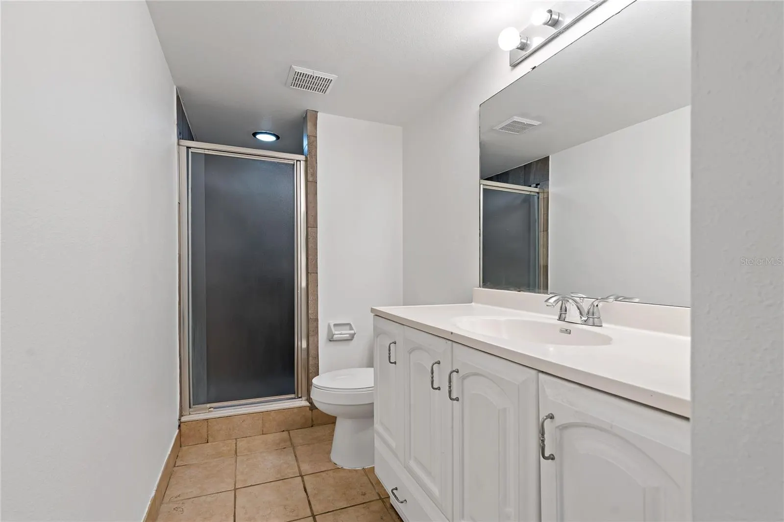 122 E CYPRESS CT #122, #122