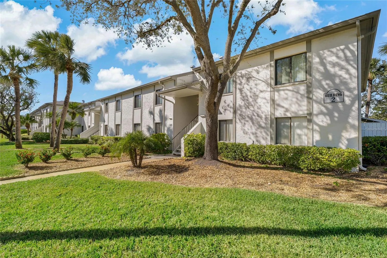 122 E CYPRESS CT #122, #122