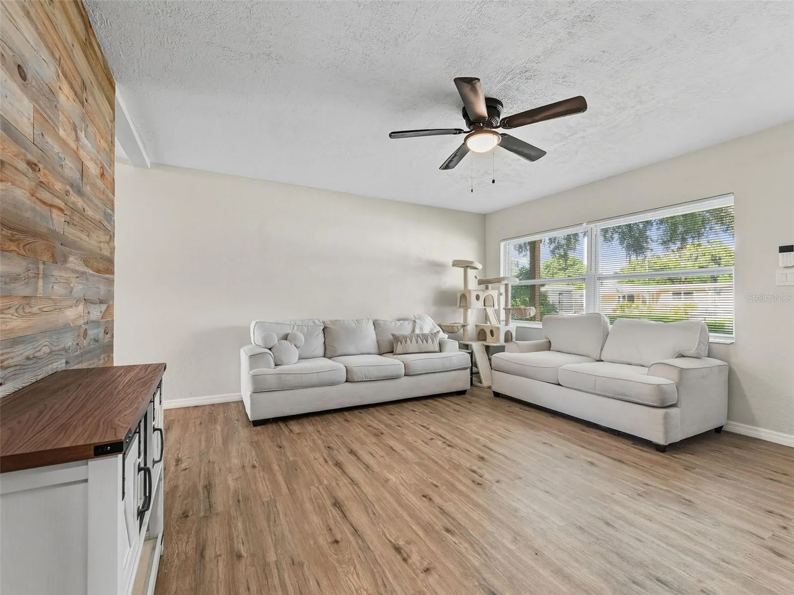 10946 109TH LN