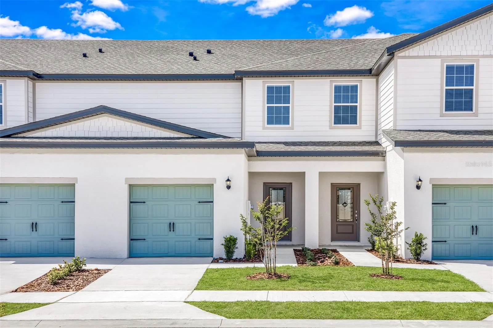 914 POPPY LN