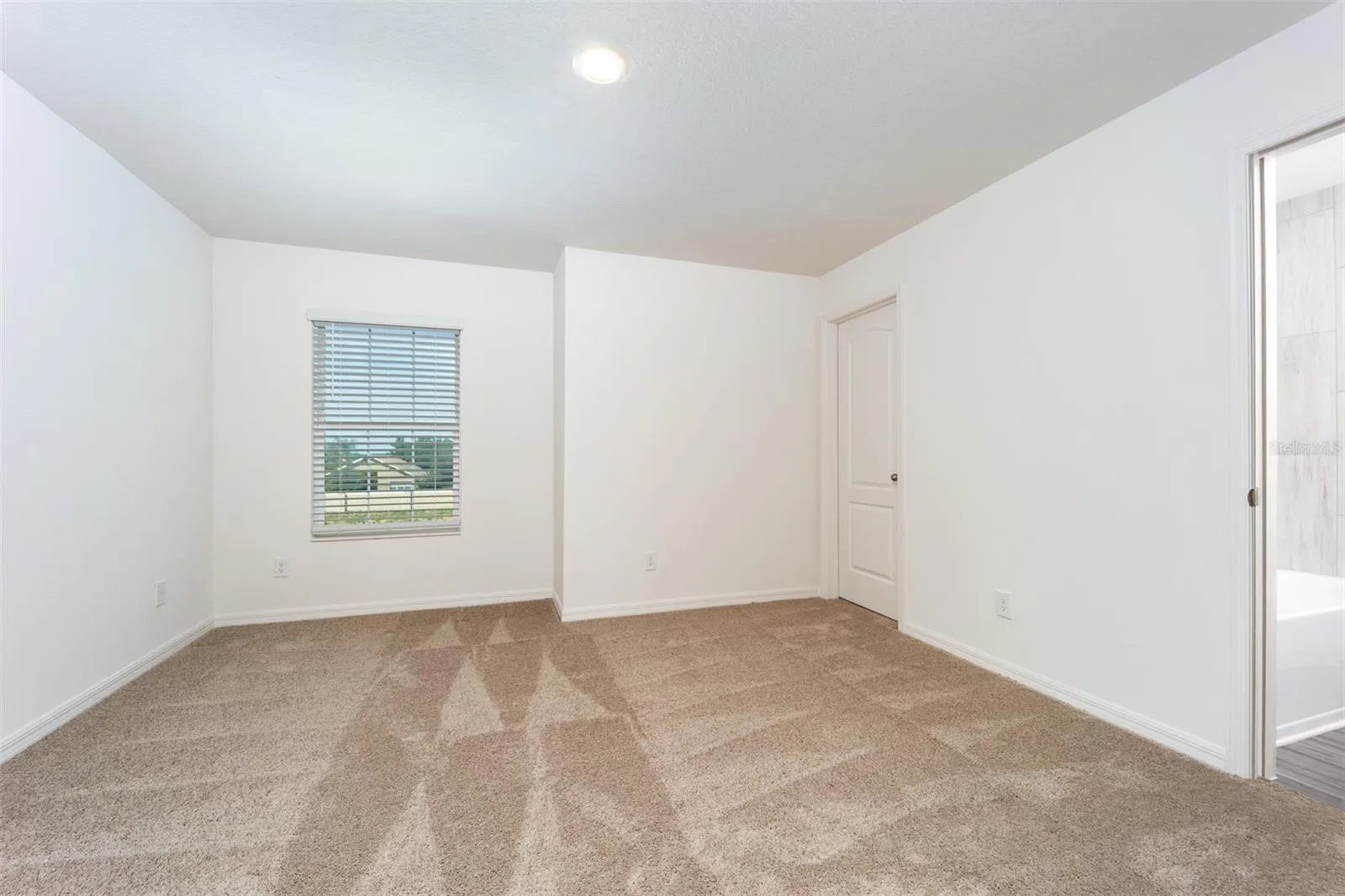 914 POPPY LN