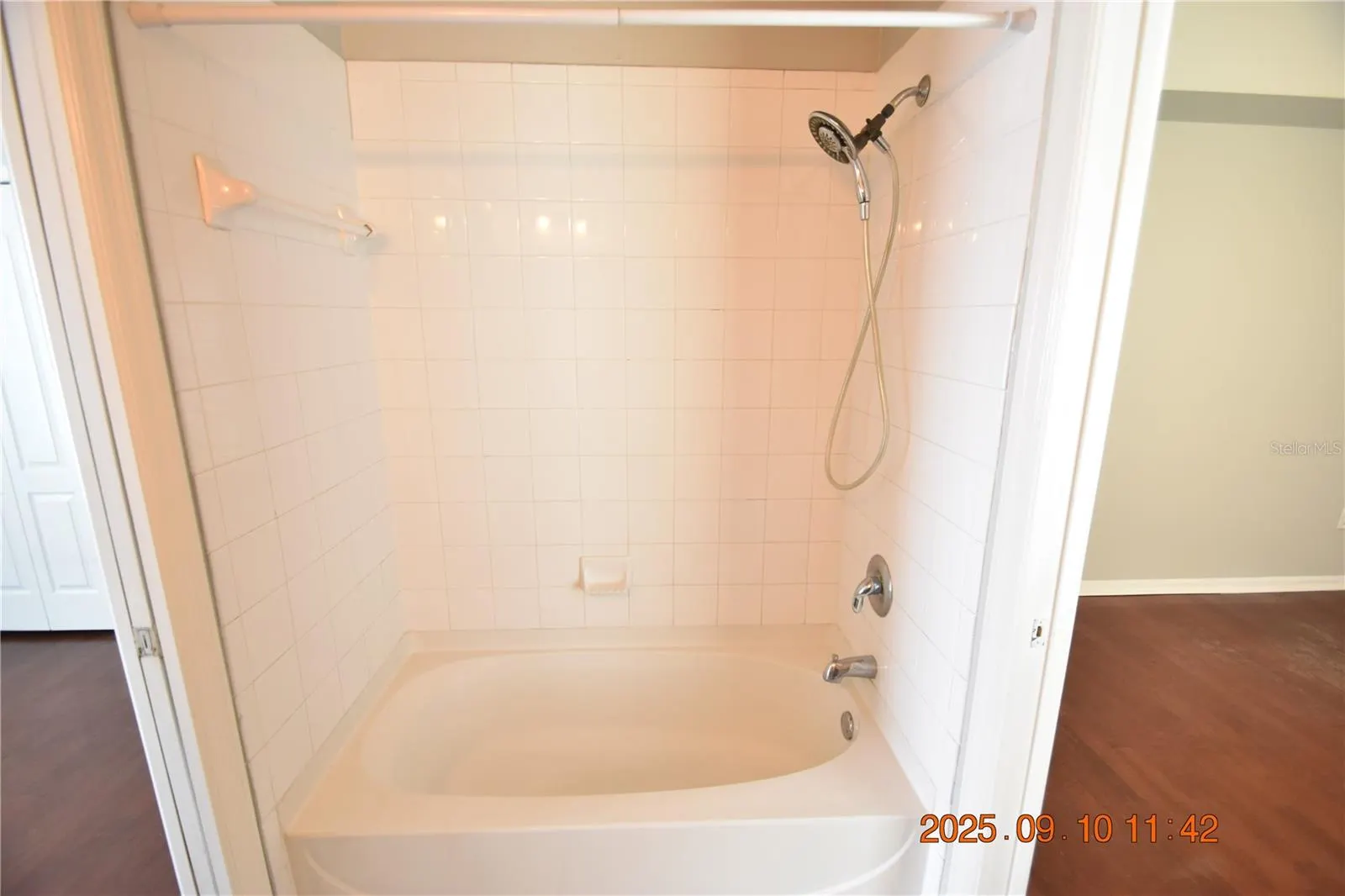 12913 LAKE VISTA DR