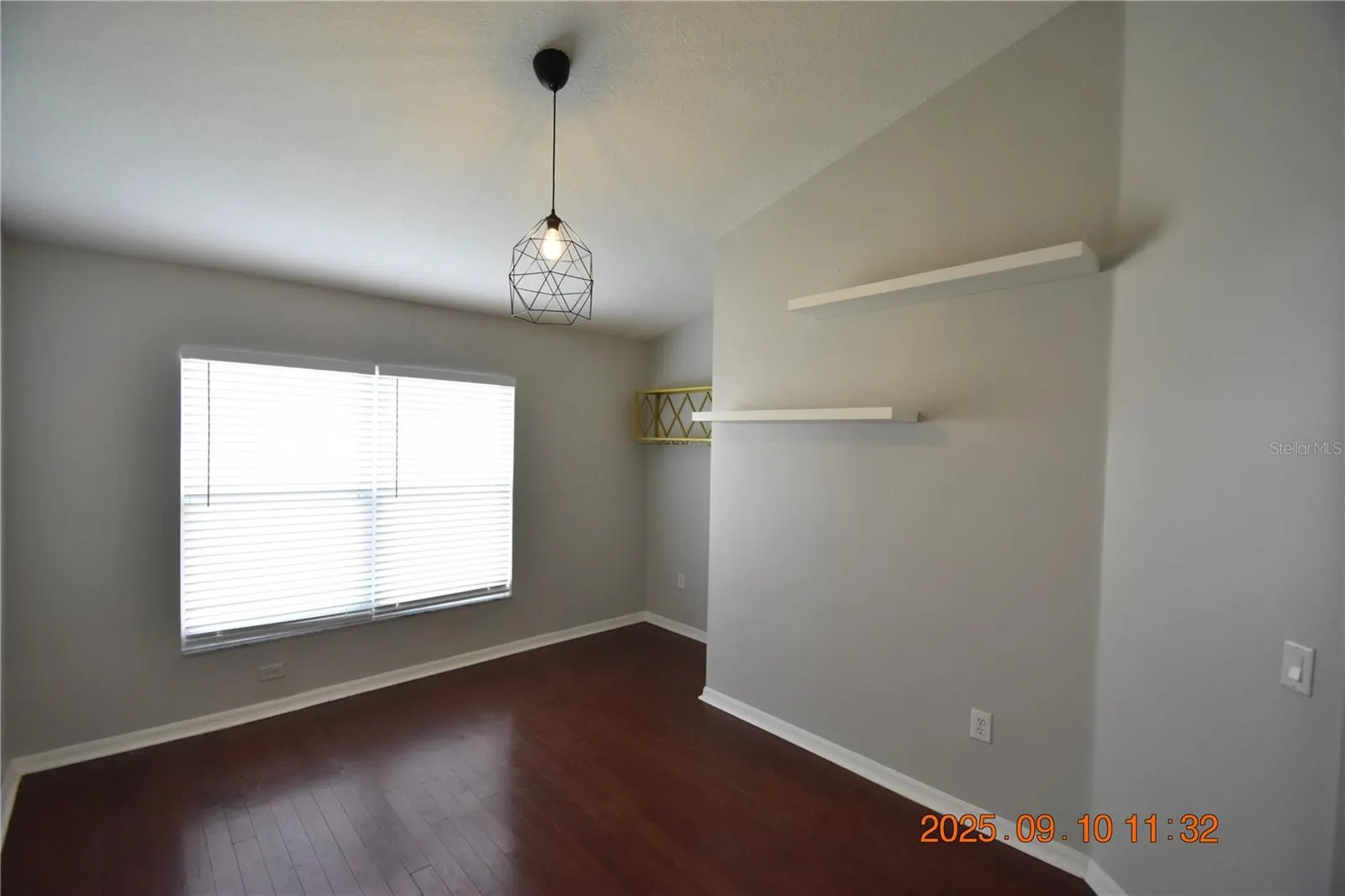 12913 LAKE VISTA DR
