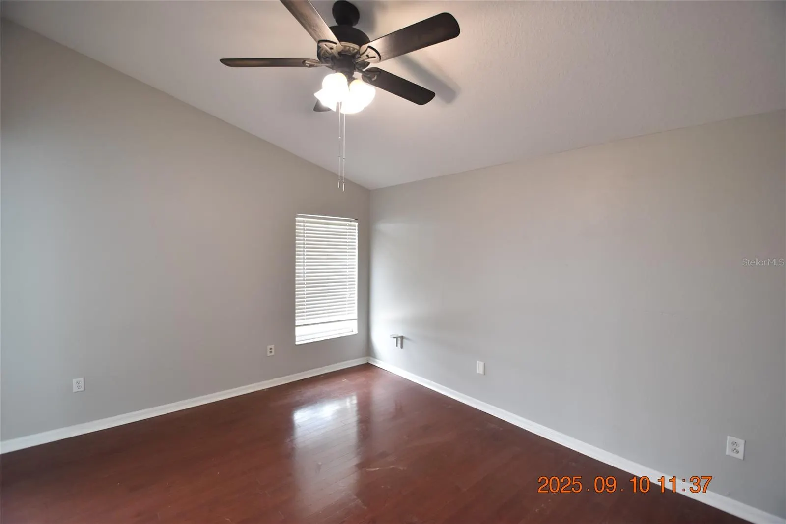 12913 LAKE VISTA DR