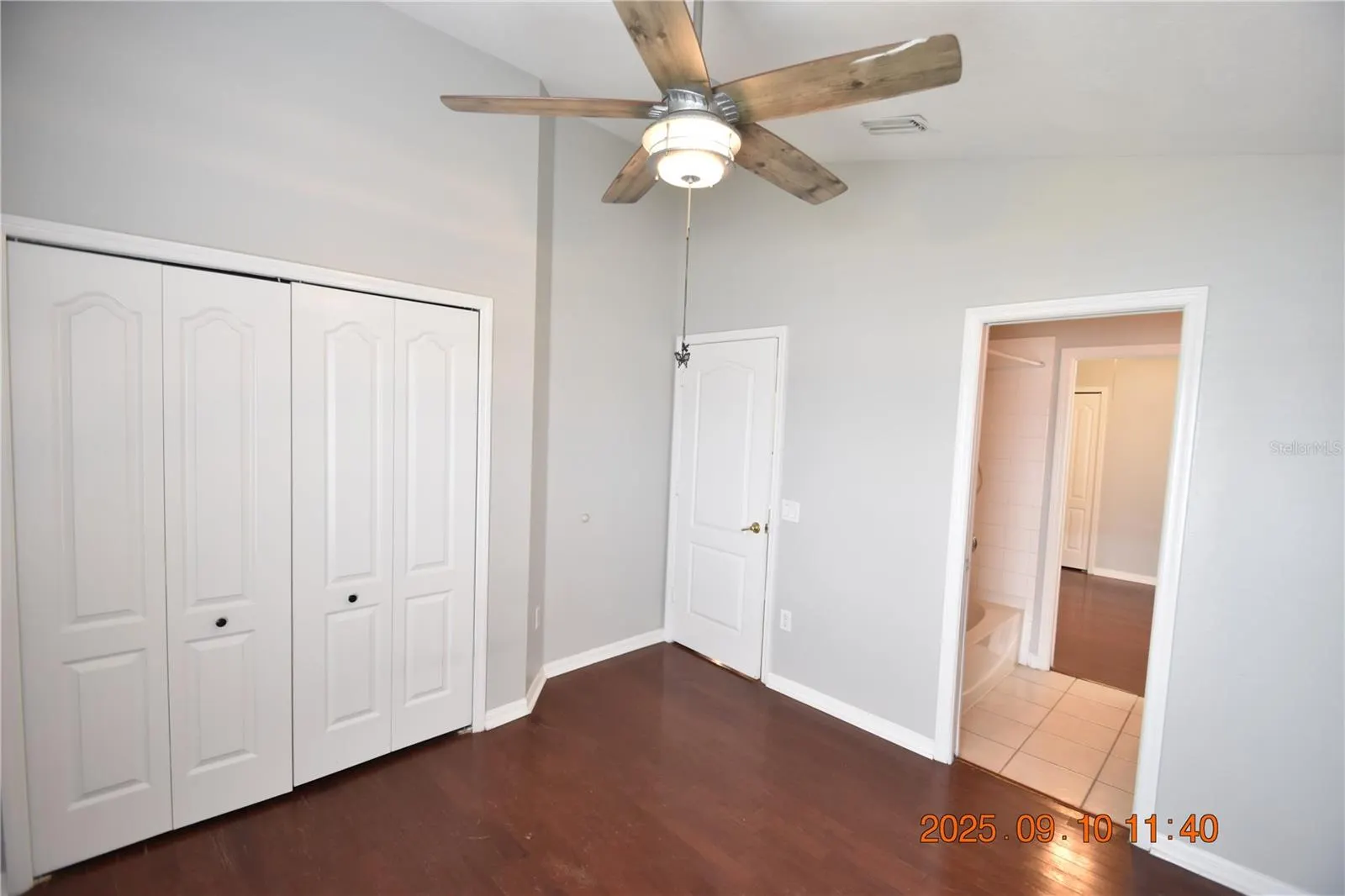 12913 LAKE VISTA DR