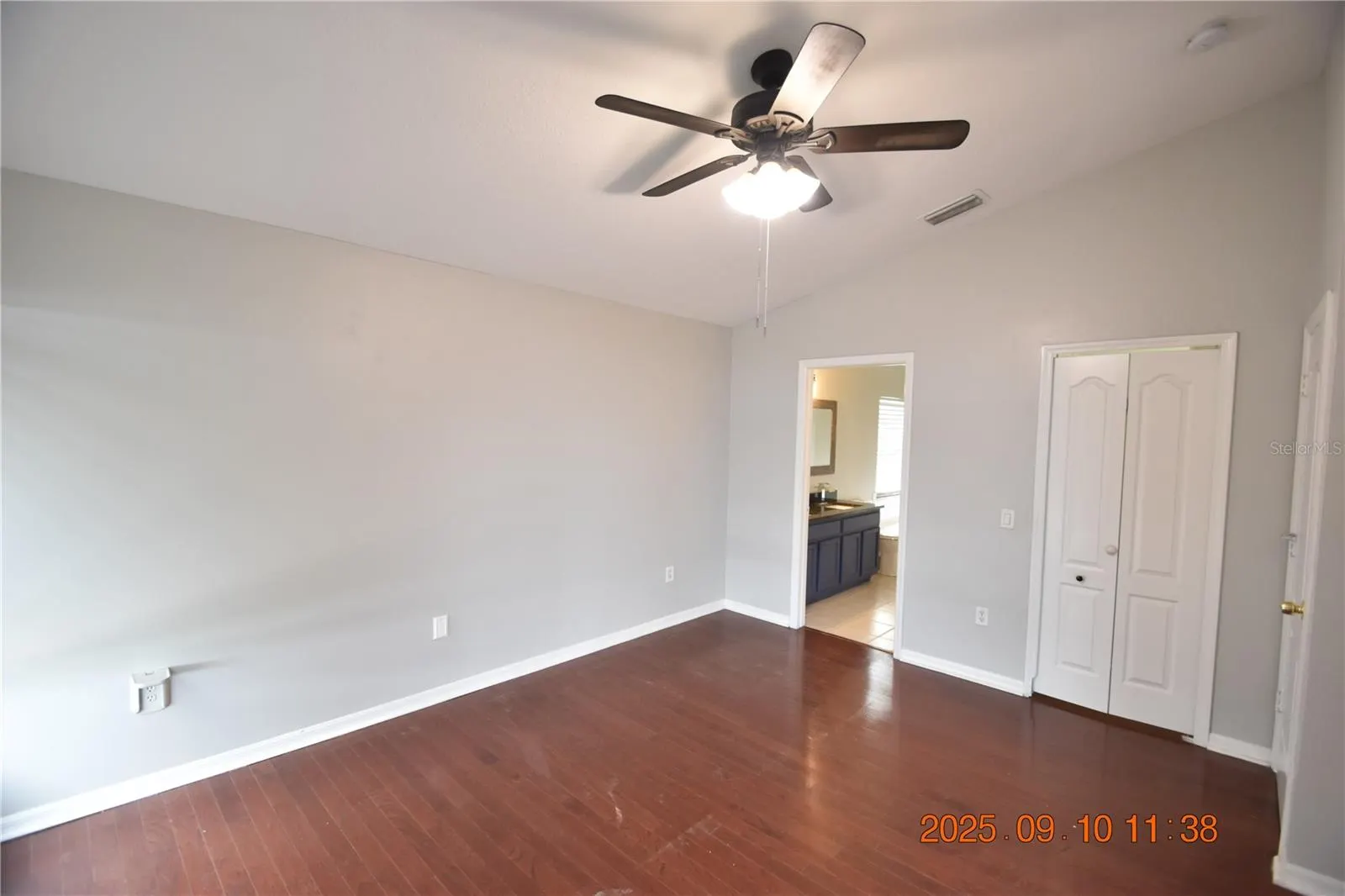 12913 LAKE VISTA DR