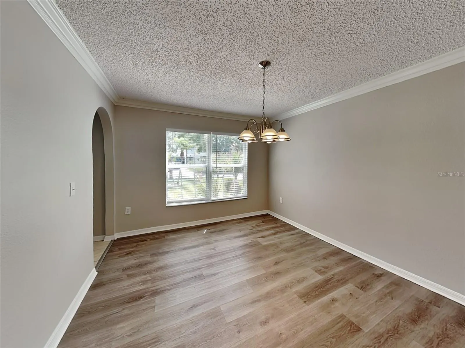 12610 LAKE VISTA DR