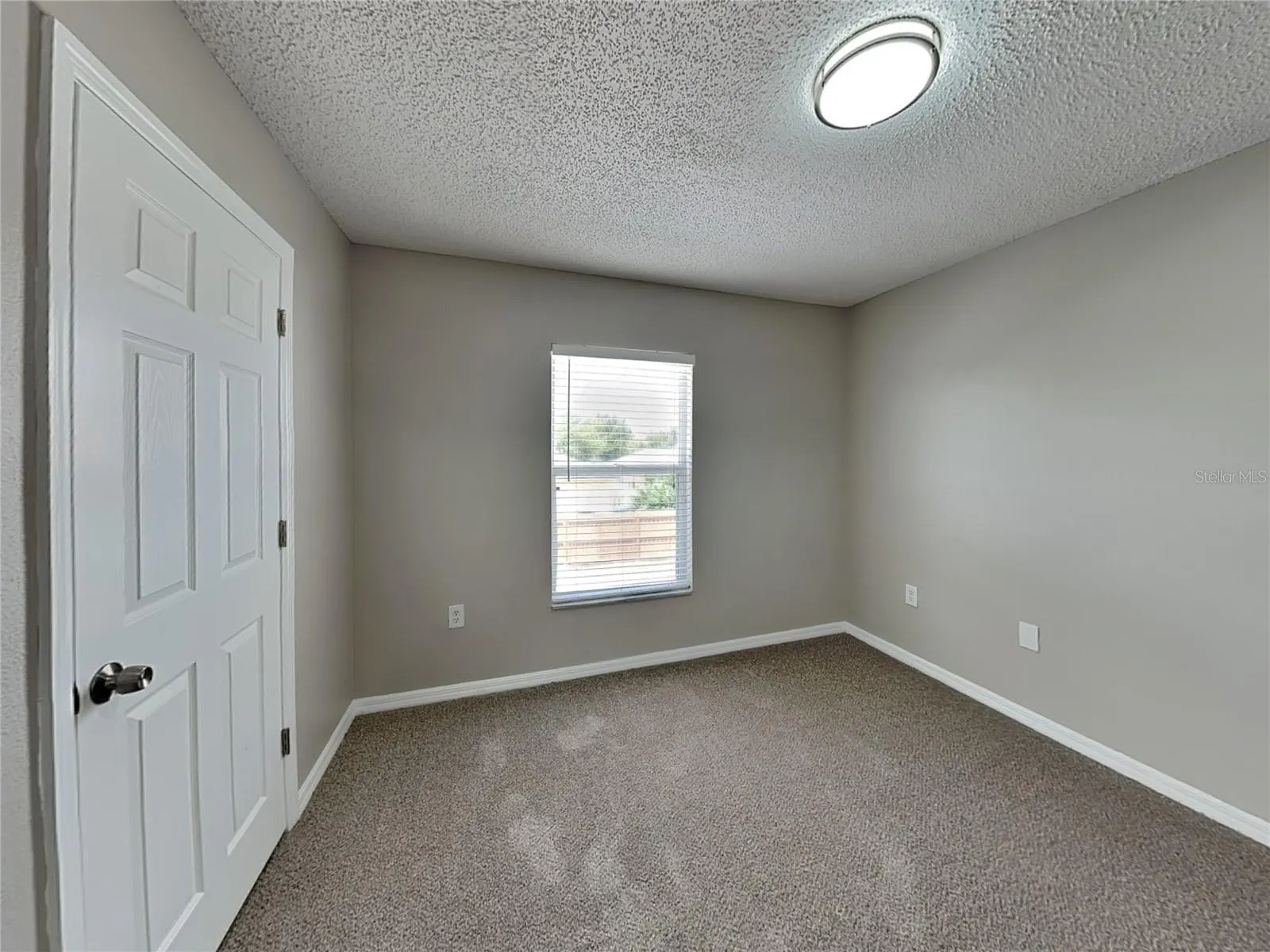 12610 LAKE VISTA DR
