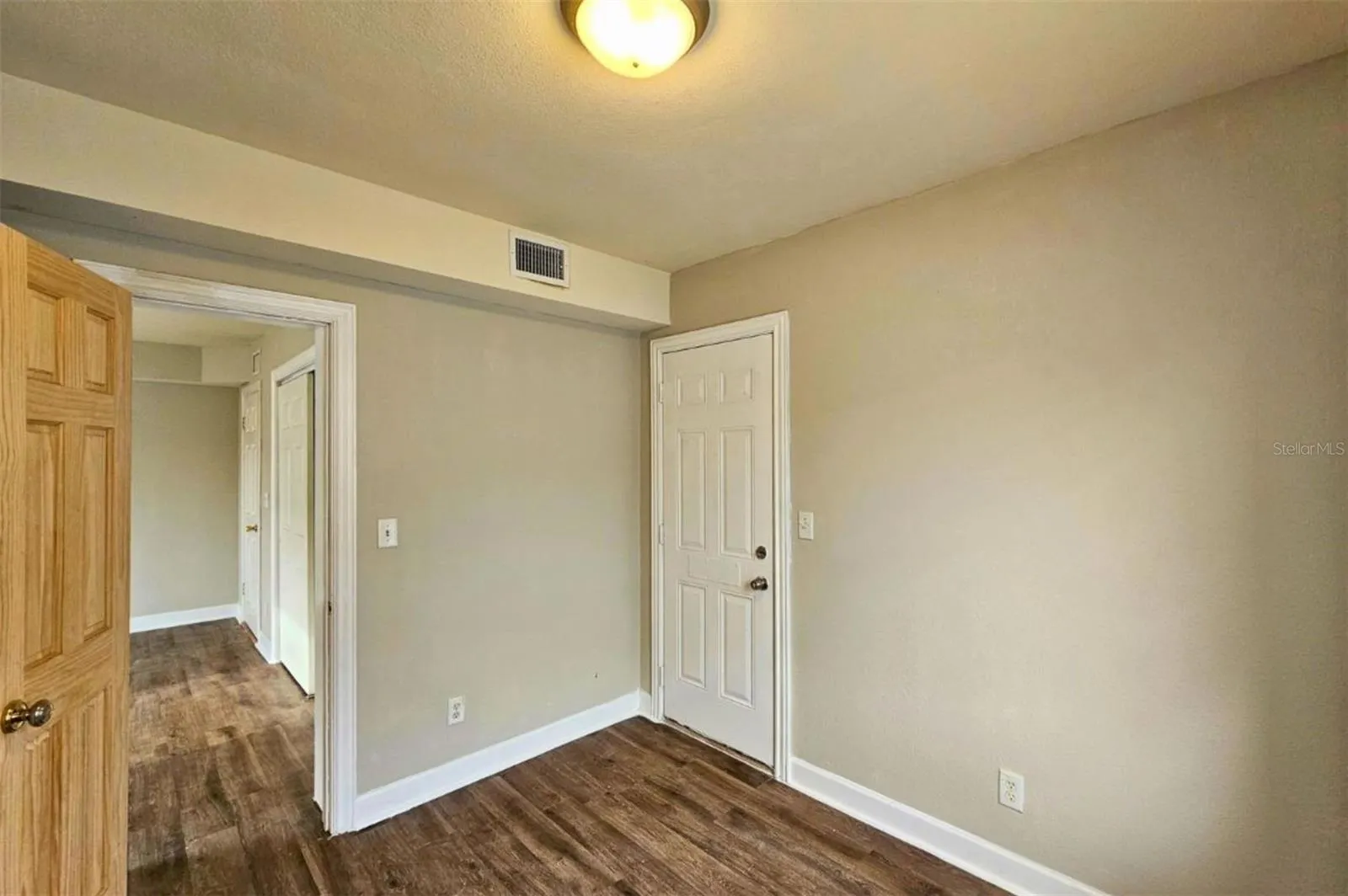 1375 DREW ST #103, #103